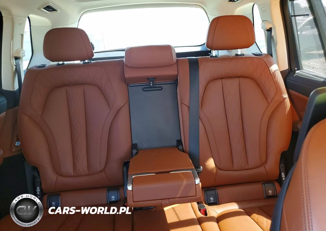 2019 BMW X7 xDrive40I VIN:5UXCW2C59KLB43790 - 10