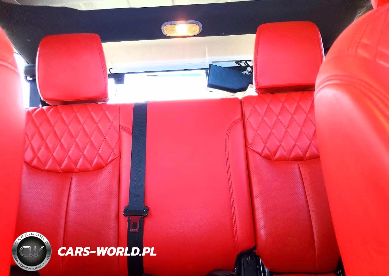 2015 Jeep Wrangler Unlimited Sport VIN:1C4BJWDG9FL570506 - 10