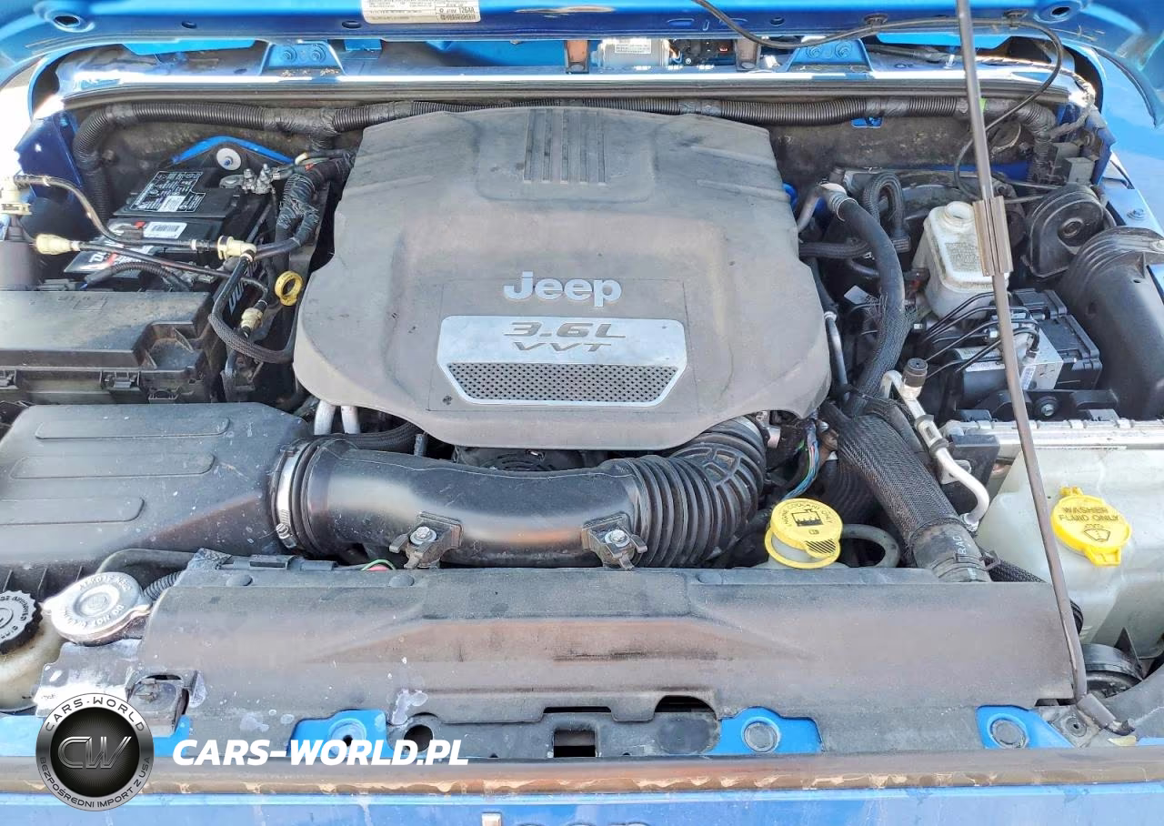 2015 Jeep Wrangler Unlimited Sport VIN:1C4BJWDG9FL570506 - 12