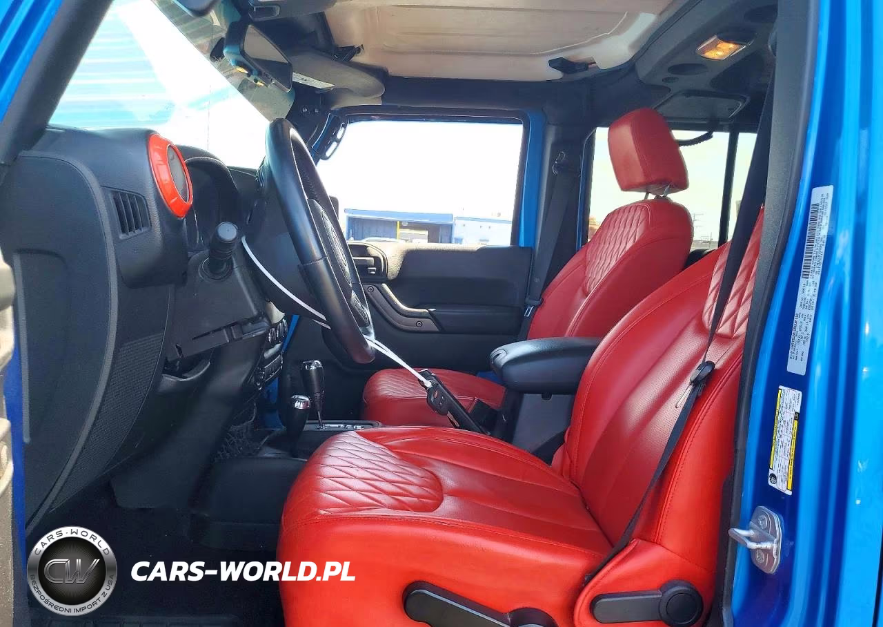 2015 Jeep Wrangler Unlimited Sport VIN:1C4BJWDG9FL570506 - 7