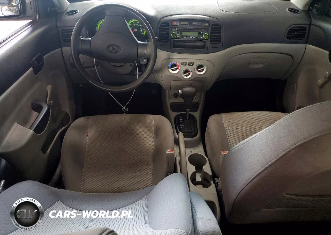 2009 Hyundai Accent Gls VIN:KMHCN46C09U340774 - 8