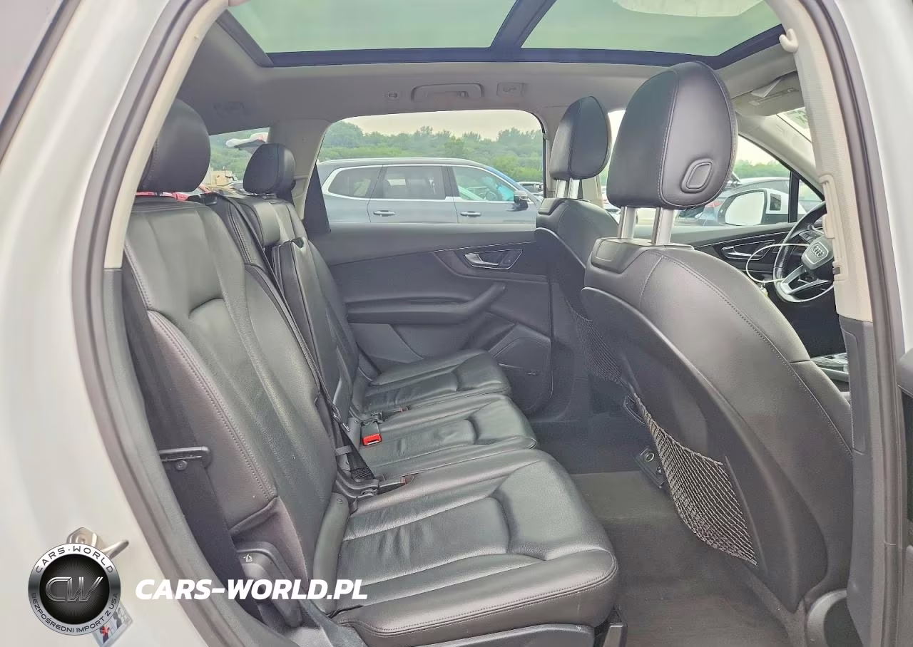 2017 Audi Q7 Premium Plus VIN:WA1LAAF71HD000852 - 11
