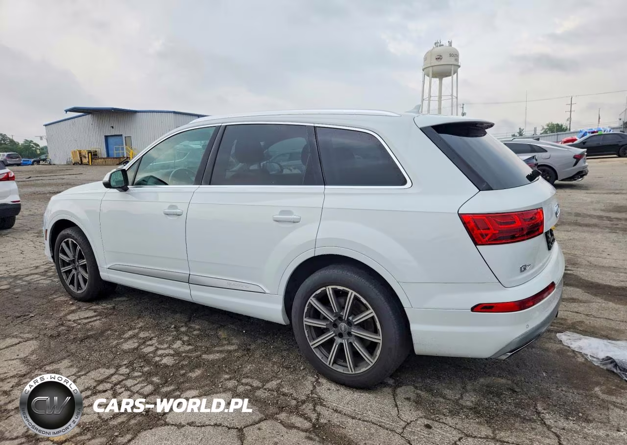 2017 Audi Q7 Premium Plus VIN:WA1LAAF71HD000852 - 2