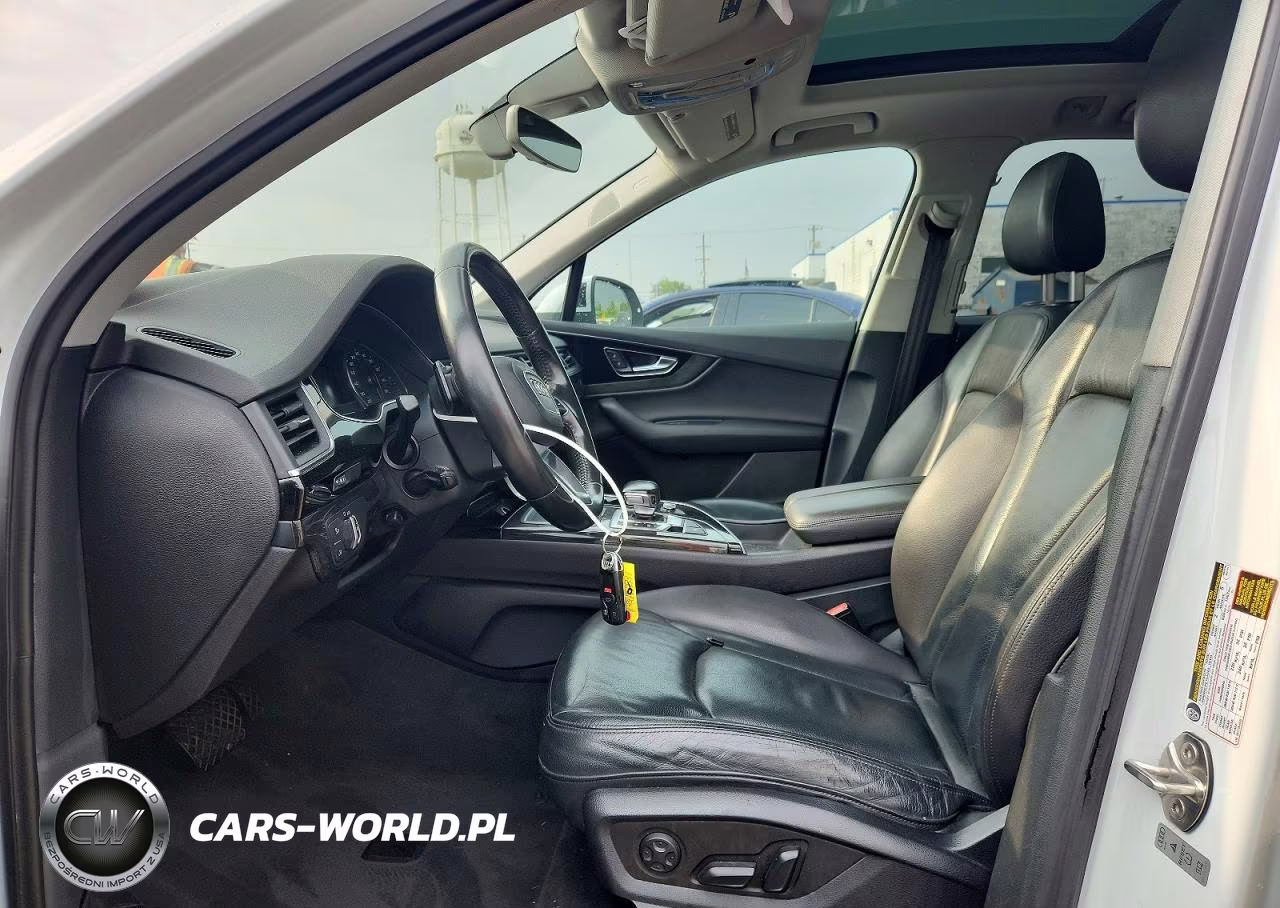 2017 Audi Q7 Premium Plus VIN:WA1LAAF71HD000852 - 7