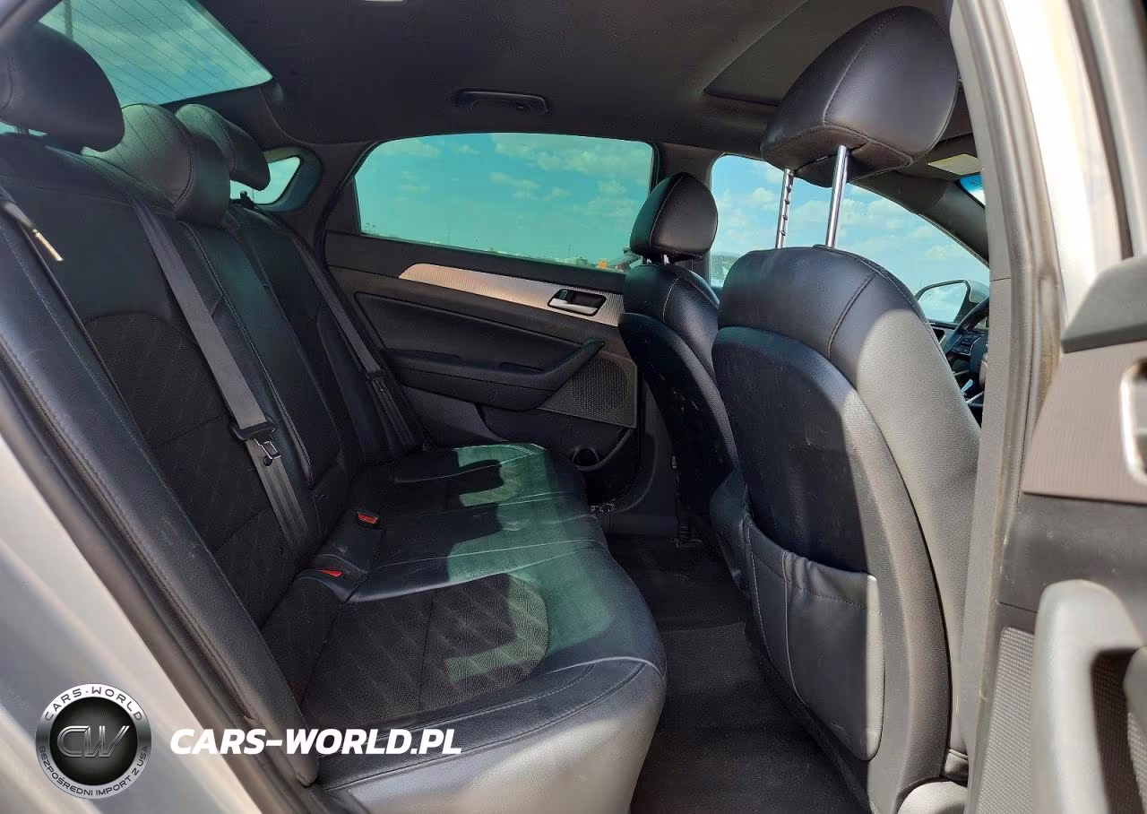 2018 Hyundai Sonata Sport VIN:5NPE34AF1JH695150 - 10