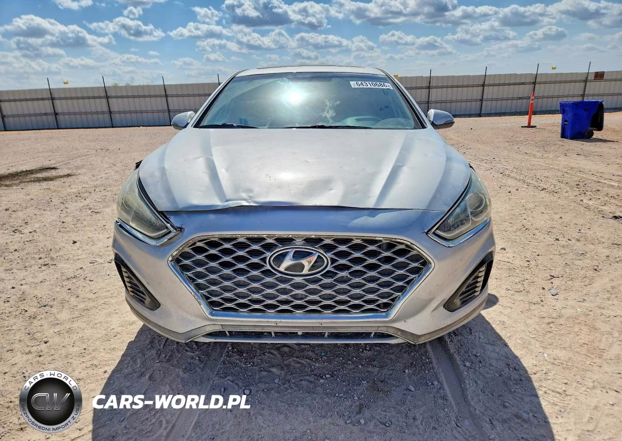 2018 Hyundai Sonata Sport VIN:5NPE34AF1JH695150 - 5