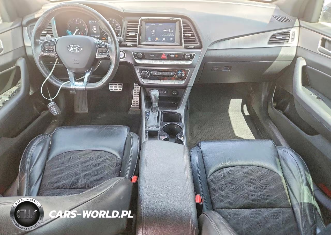 2018 Hyundai Sonata Sport VIN:5NPE34AF1JH695150 - 8