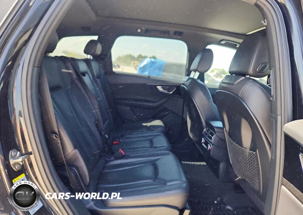 2017 Audi Q7 Premium Plus VIN:WA1LAAF74HD016852 - 10