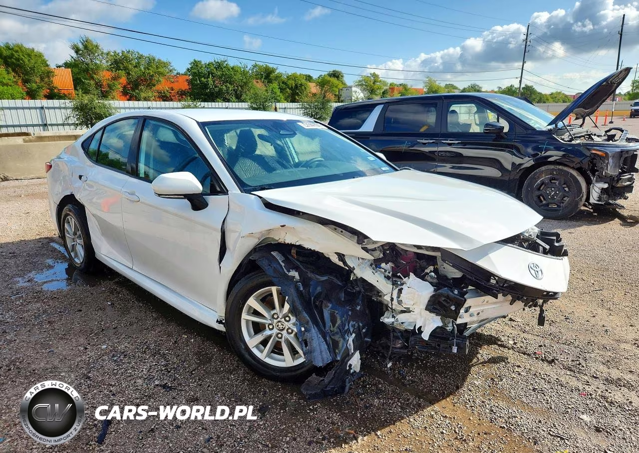 2025 Toyota Camry Le VIN:4T1DAACK4SU117377 - 4