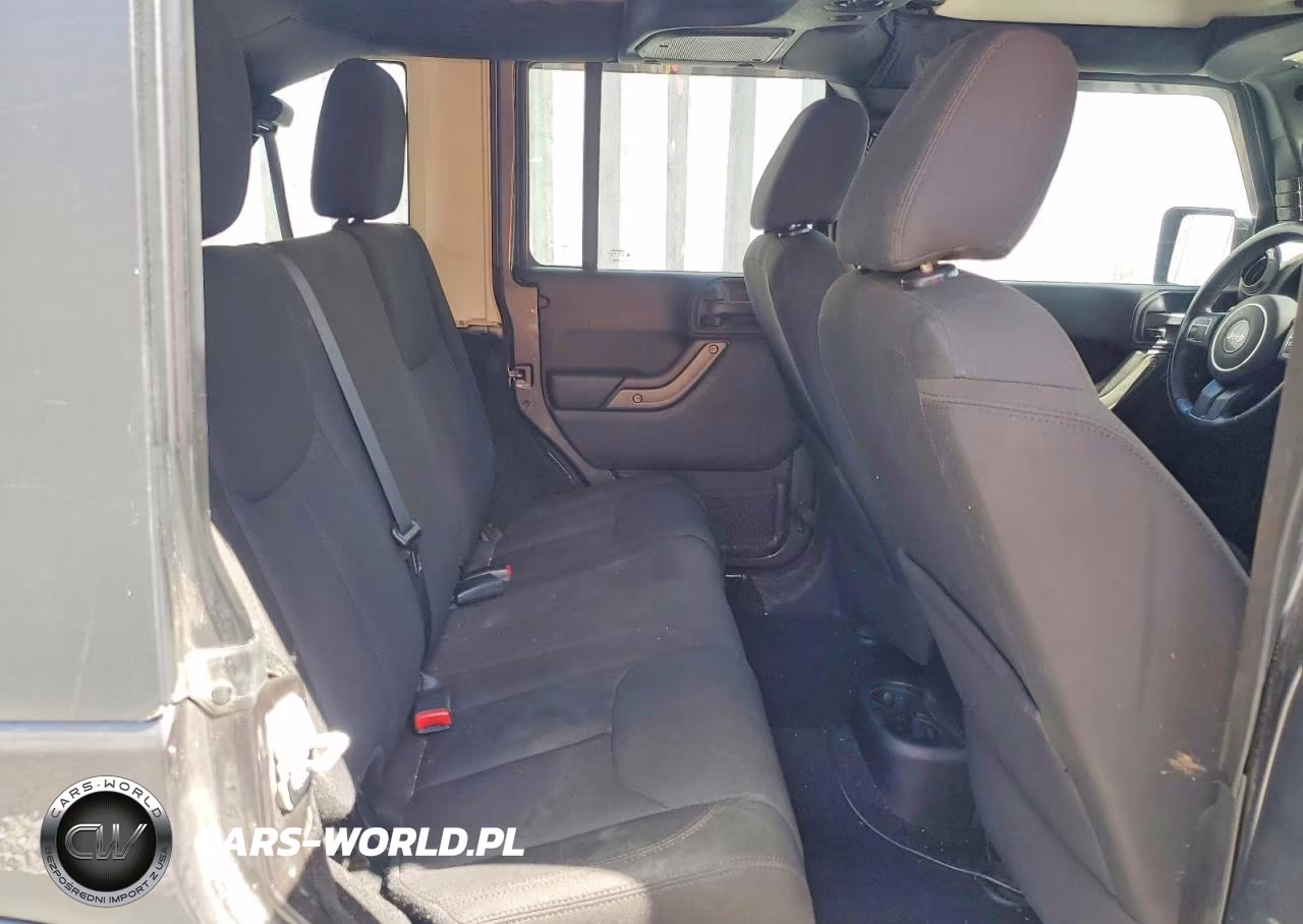 2016 Jeep Wrangler Unlimited Sport VIN:1C4BJWDG1GL338516 - 11