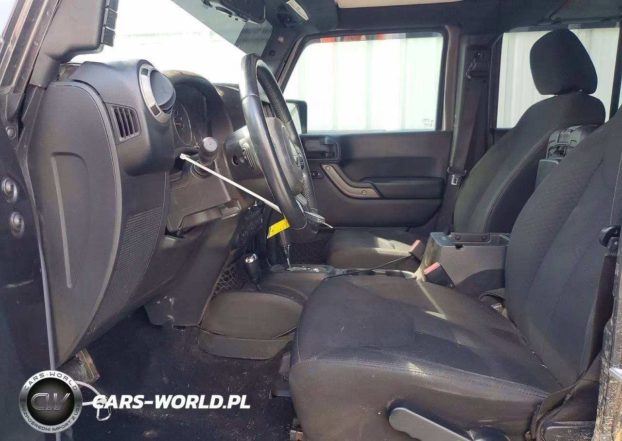 2016 Jeep Wrangler Unlimited Sport VIN:1C4BJWDG1GL338516 - 7