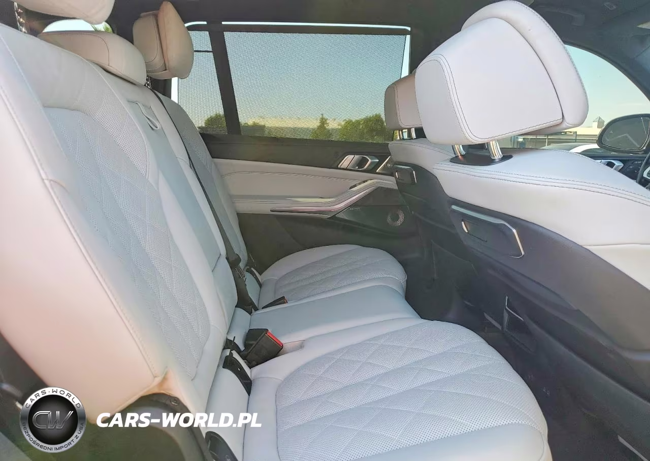 2023 BMW X7 xDrive40I VIN:5UX23EM09P9P65834 - 11