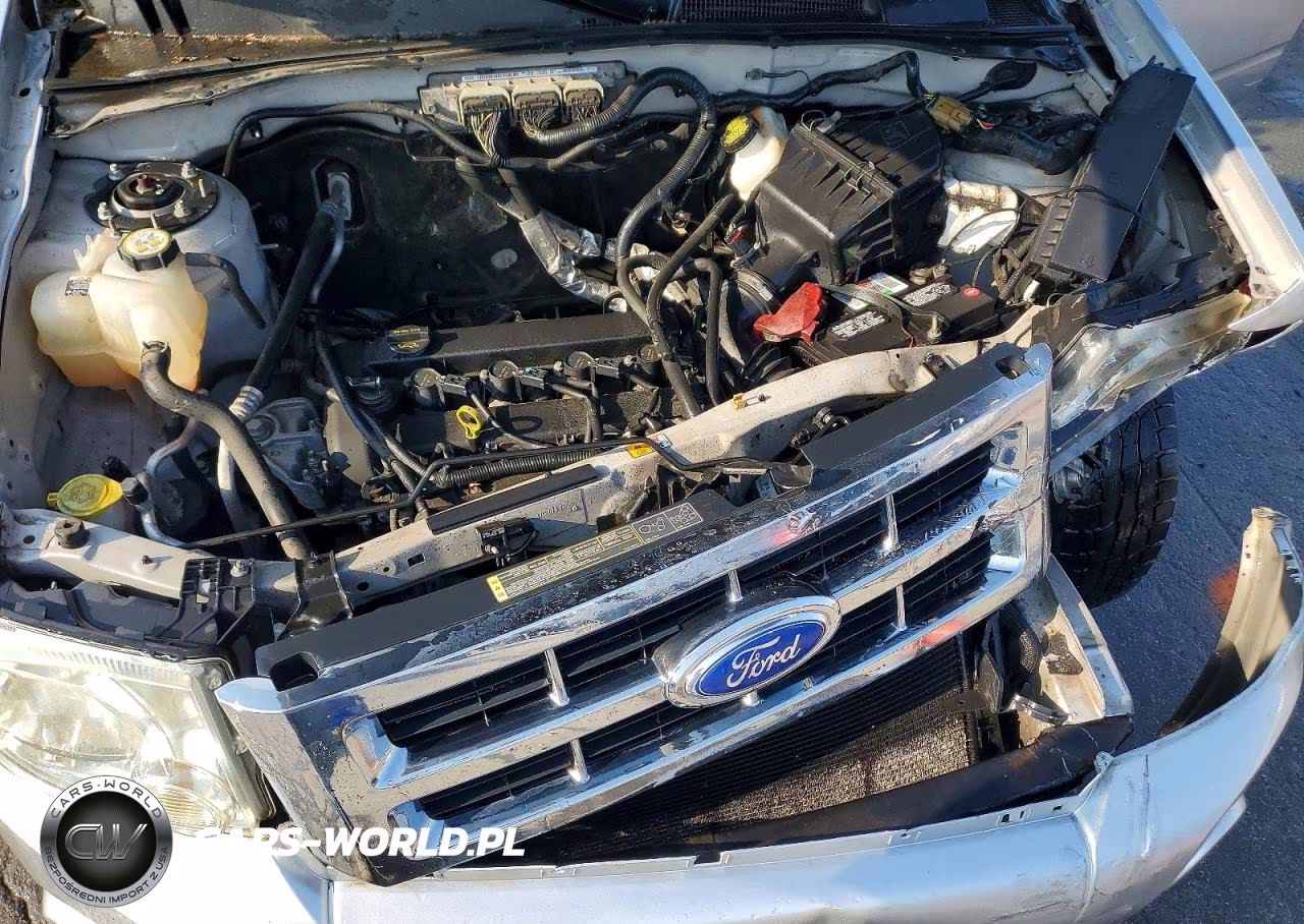 2011 Ford Escape Xls VIN:1FMCU0C75BKC21882 - 12
