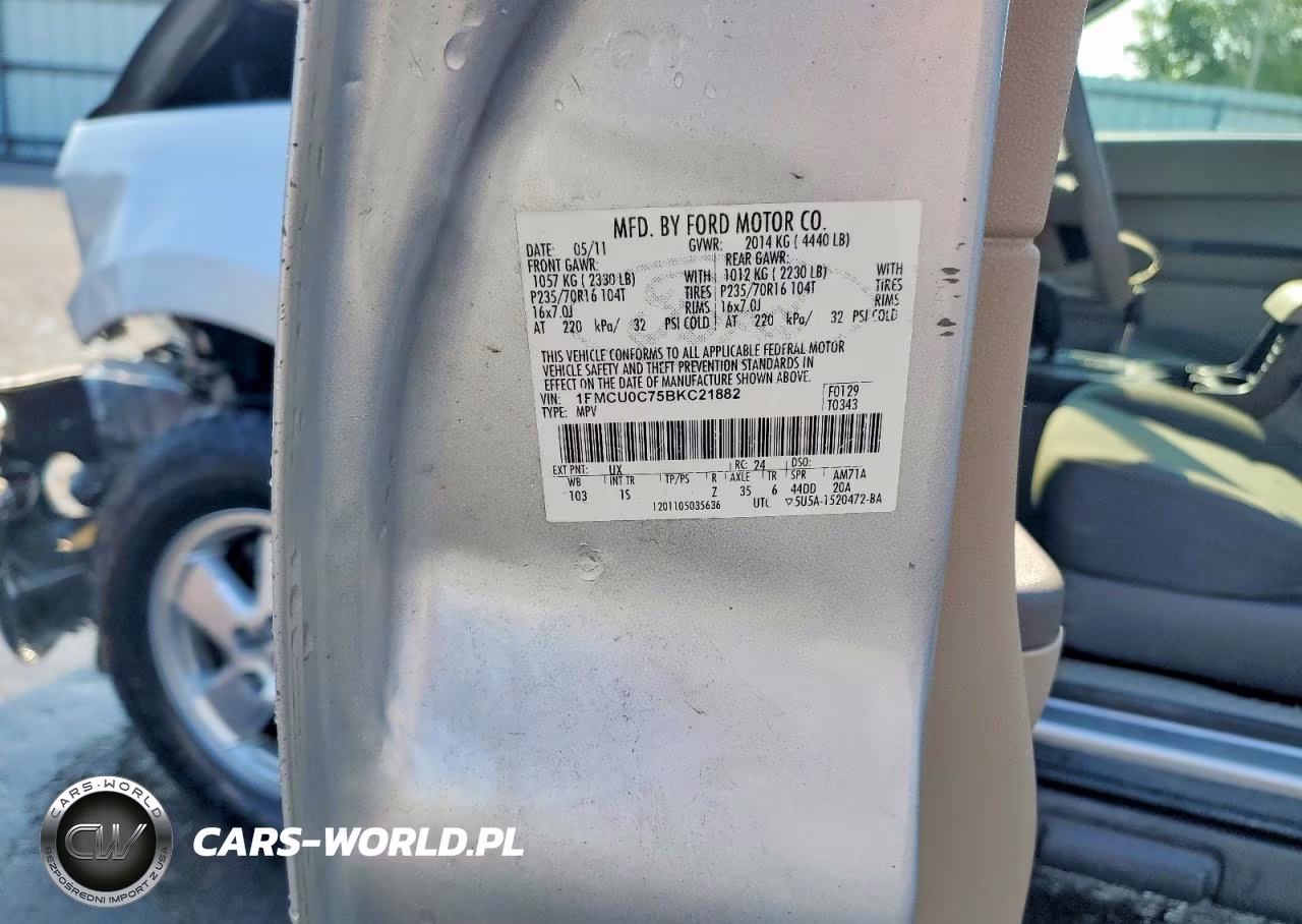 2011 Ford Escape Xls VIN:1FMCU0C75BKC21882 - 13