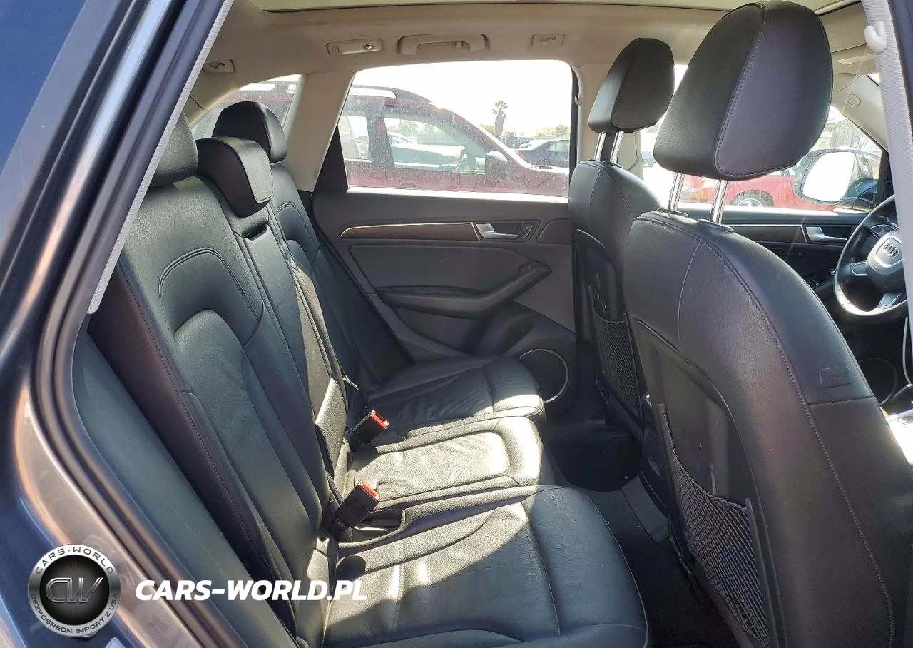 2016 Audi Q5 Premium Plus VIN:WA1L2AFP3GA032408 - 11