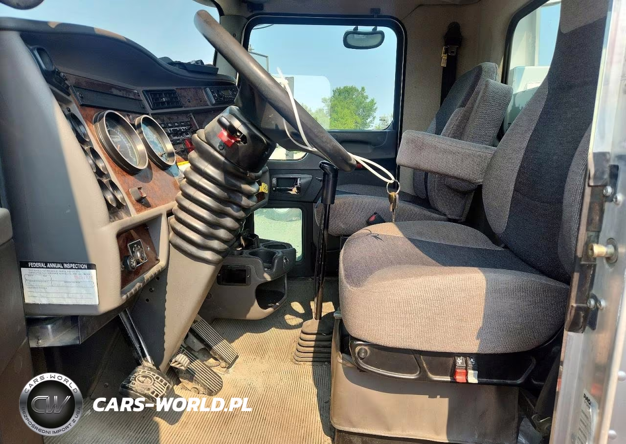 2007 Kenworth Construction T300 VIN:2NKMHD6X97M204393 - 7