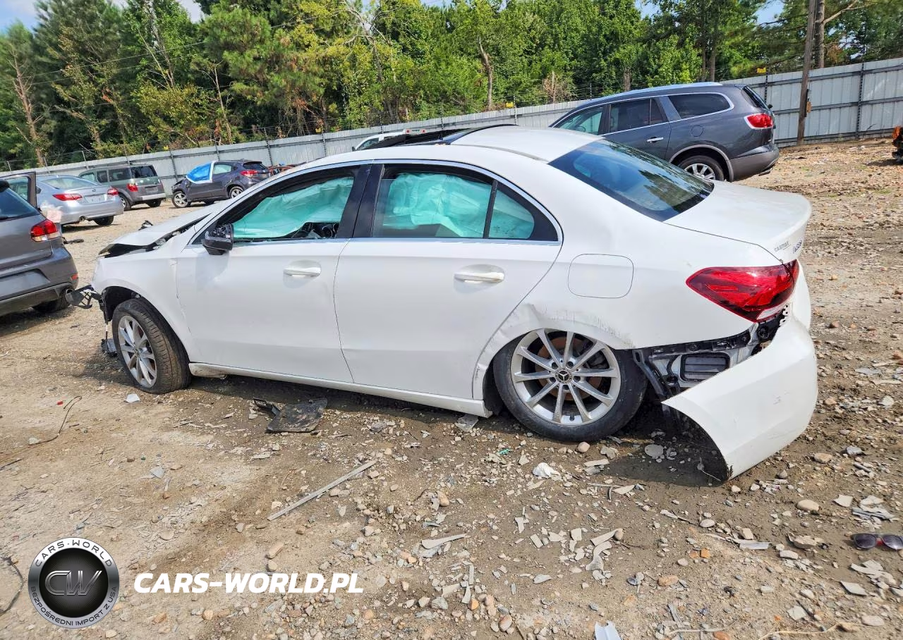 2020 Mercedes-Benz A 220 4Matic VIN:W1K3G4FB3LJ211898 - 2
