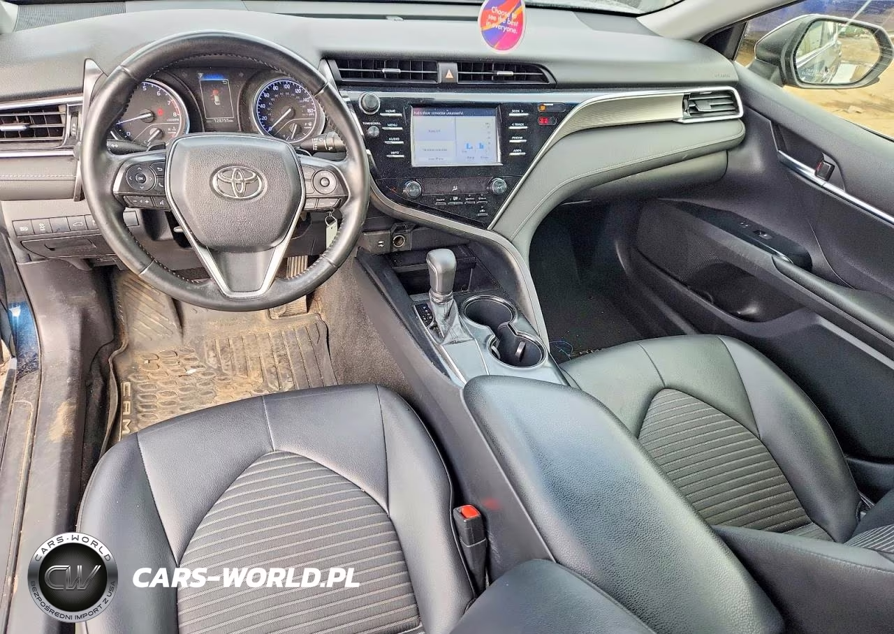 2018 Toyota Camry Se VIN:JTNB11HK2J3016133 - 8