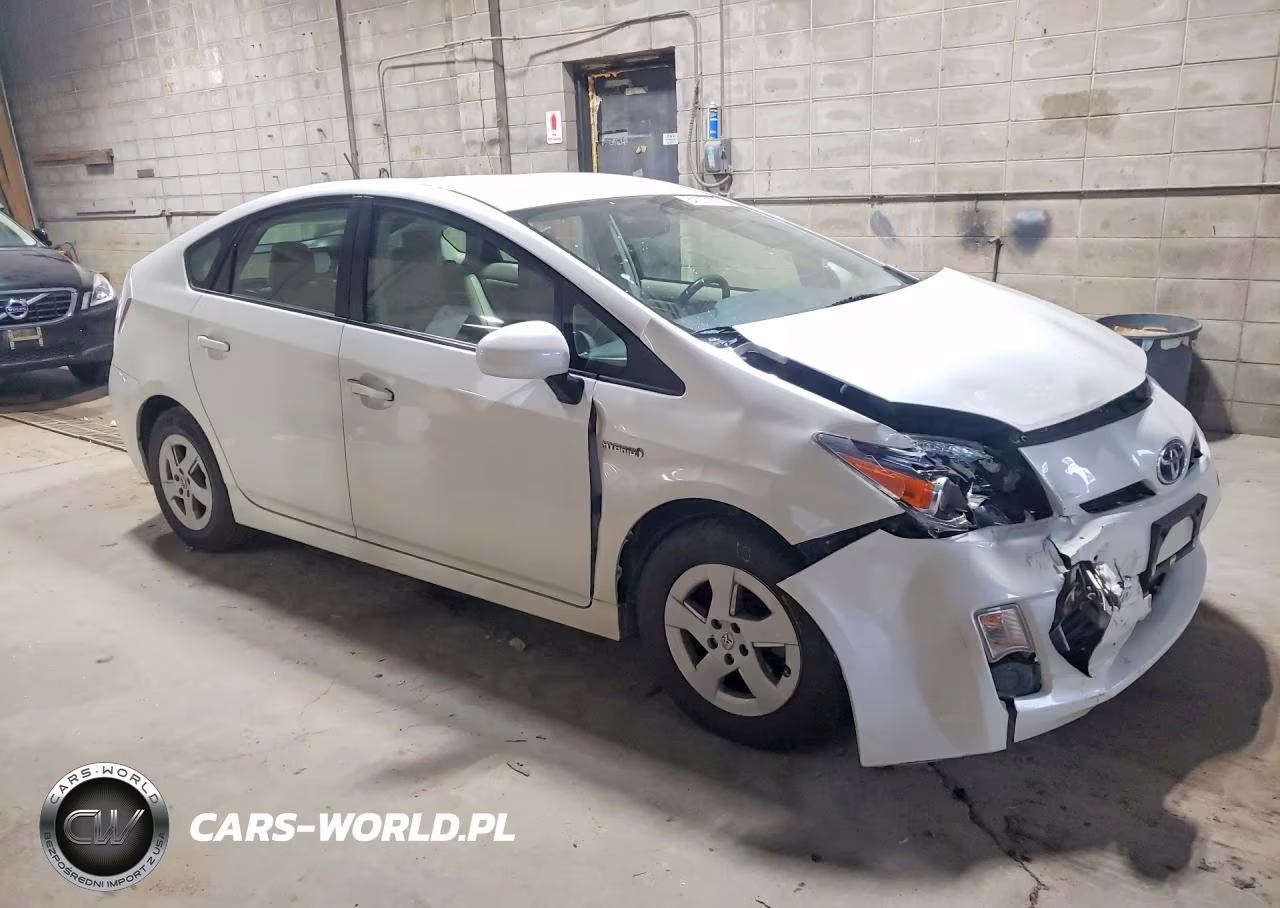 2011 Toyota Prius Two VIN:JTDKN3DU1B1408741 - 4