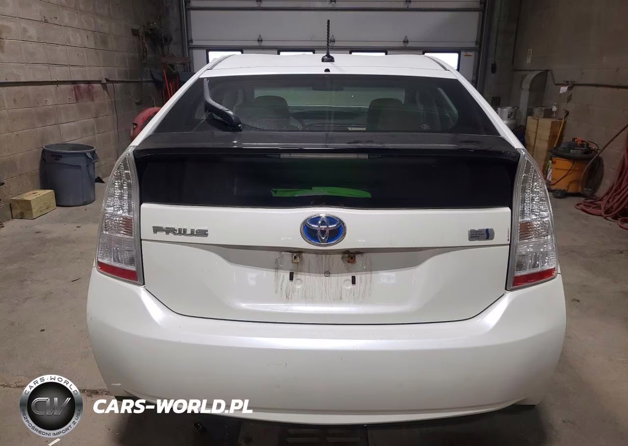 2011 Toyota Prius Two VIN:JTDKN3DU1B1408741 - 6