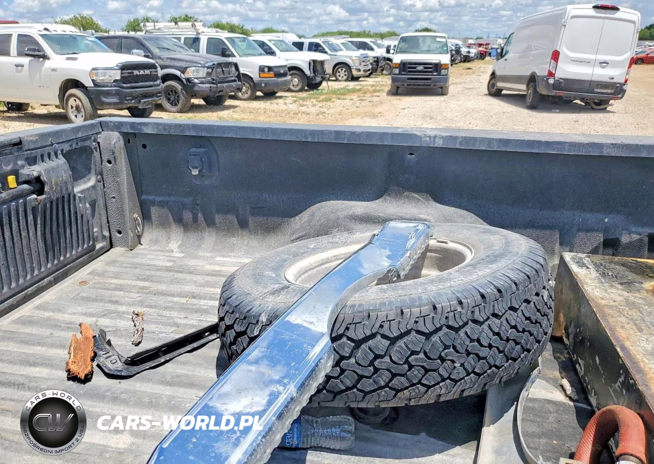 2011 Ford F450 Super Duty VIN:1FT8W4DT4BEC34757 - 12