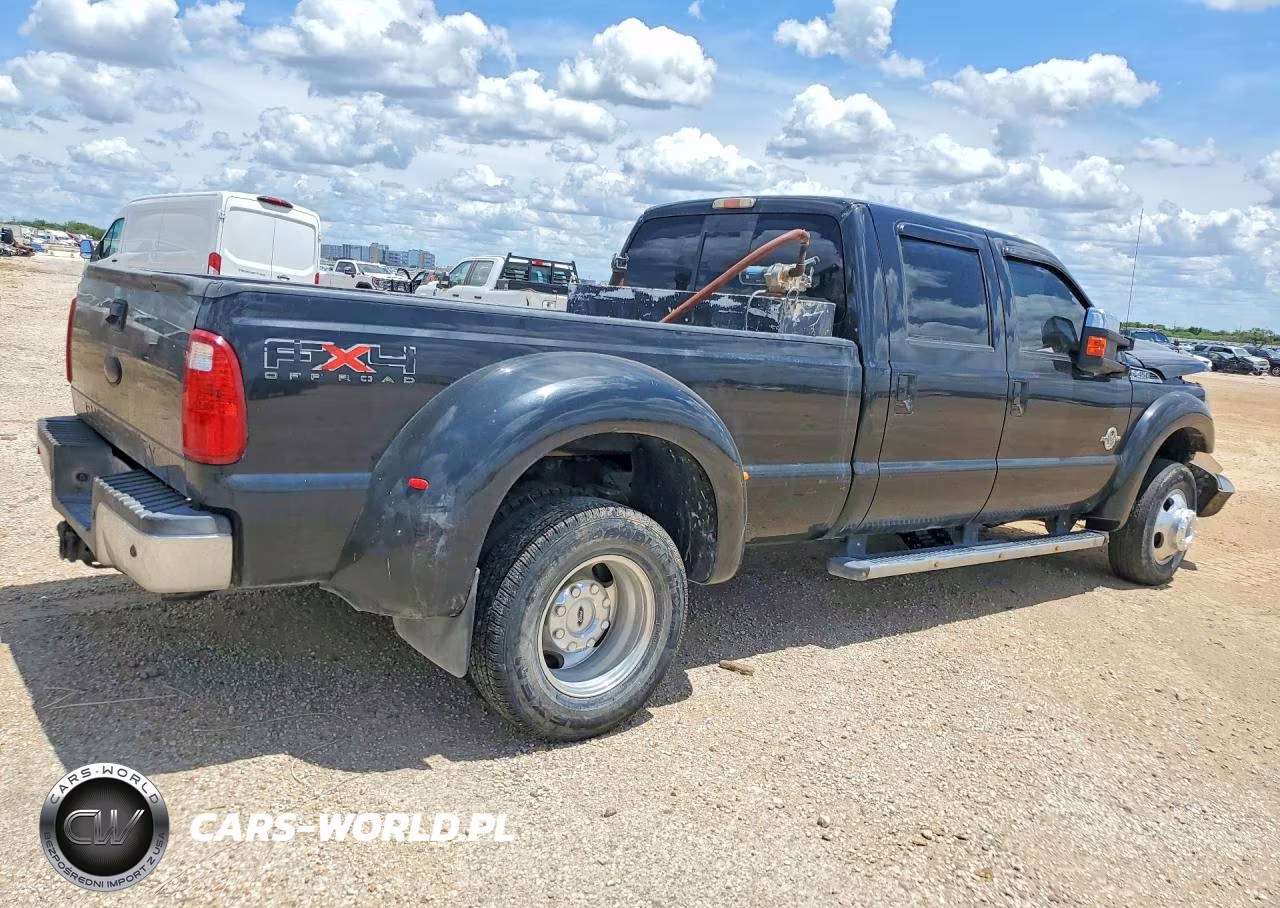 2011 Ford F450 Super Duty VIN:1FT8W4DT4BEC34757 - 3