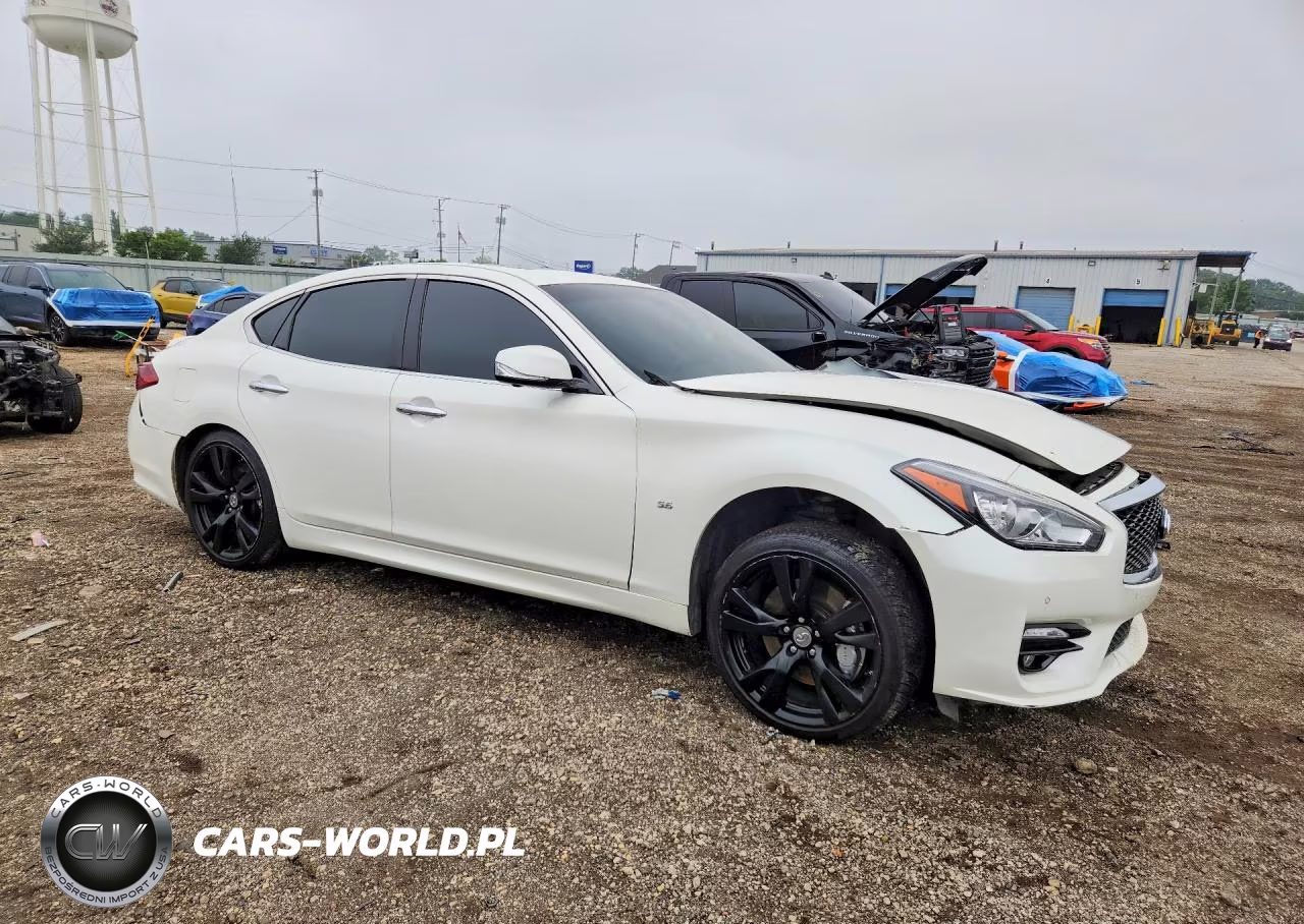 2018 Infiniti Q70 5.6 Luxe VIN:JN1AY1AR3JM120002 - 4