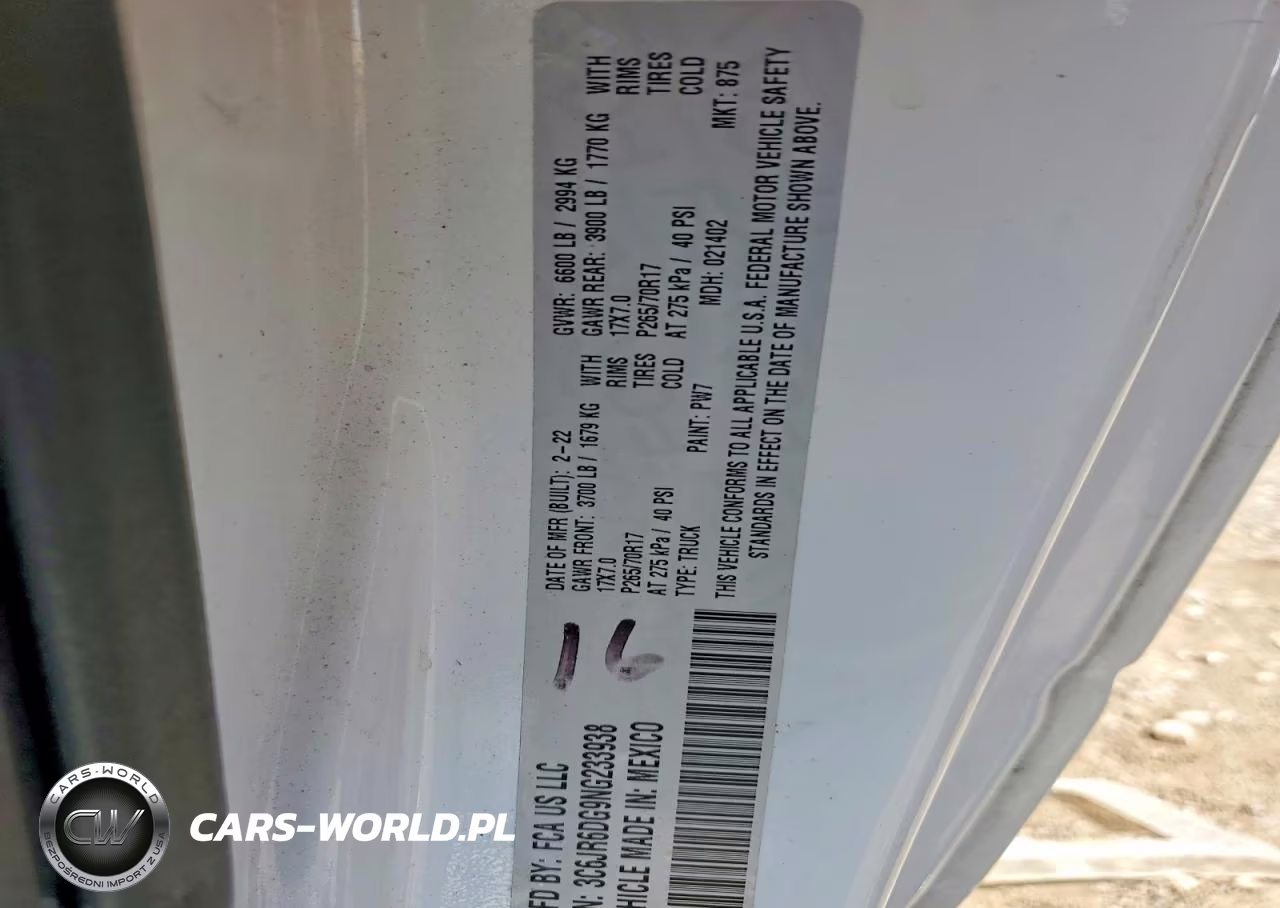 2022 Ram 1500 Classic Tradesman VIN:3C6JR6DG9NG233938 - 12