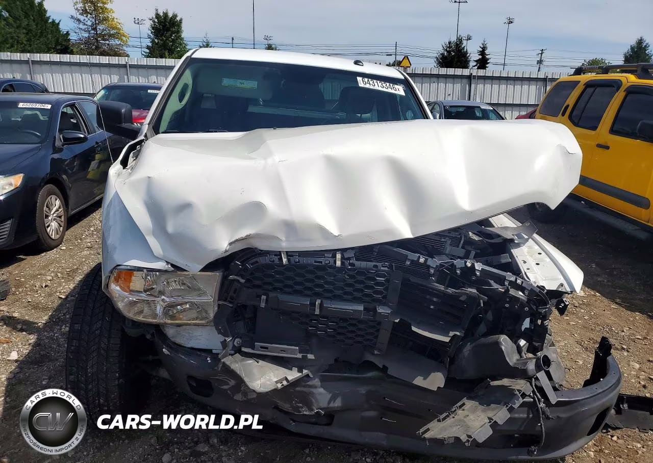 2022 Ram 1500 Classic Tradesman VIN:3C6JR6DG9NG233938 - 5