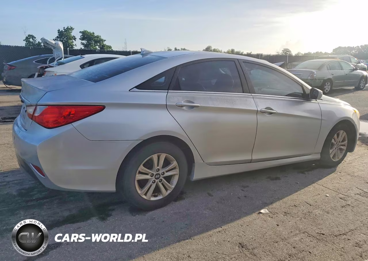 2014 Hyundai Sonata Gls VIN:5NPEB4AC4EH840342 - 3