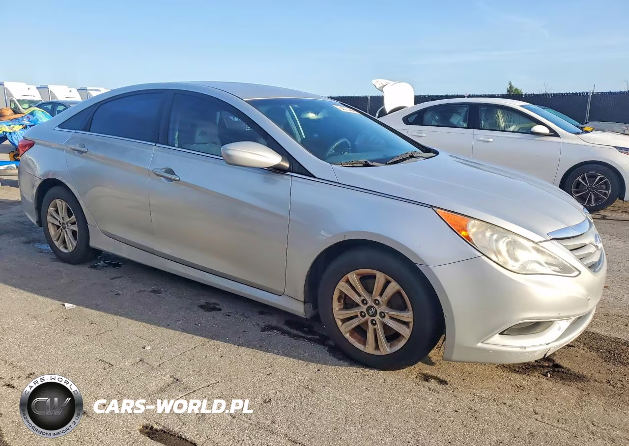 2014 Hyundai Sonata Gls VIN:5NPEB4AC4EH840342 - 4