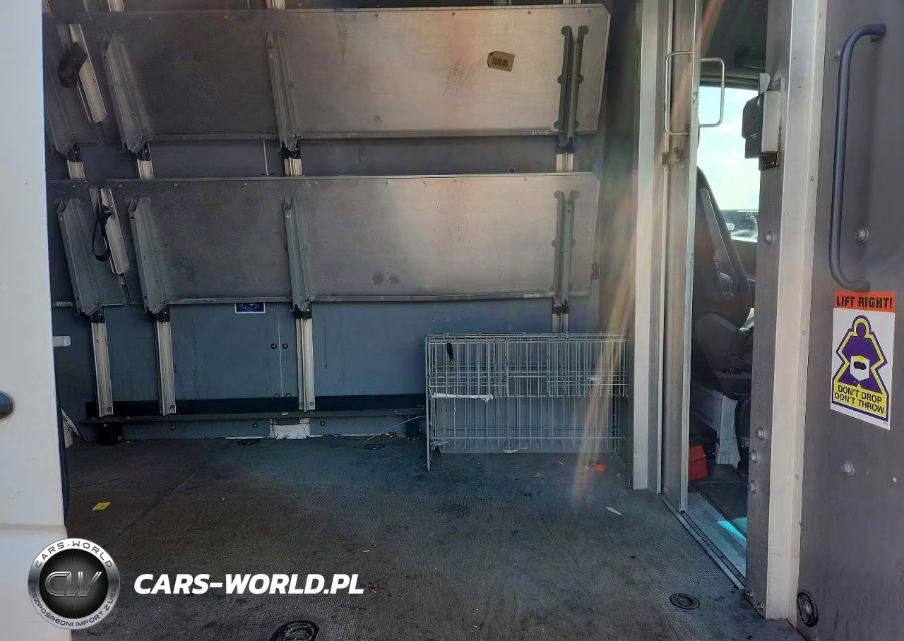 2012 Mercedes-Benz Sprinter 2500 Delivery Van VIN:WD3PE8CB0C5700579 - 11