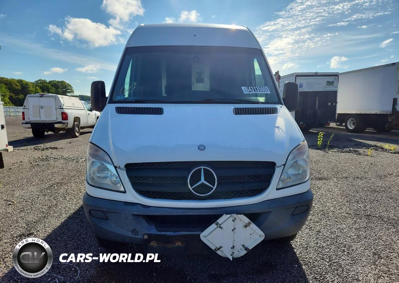 2012 Mercedes-Benz Sprinter 2500 Delivery Van VIN:WD3PE8CB0C5700579 - 5