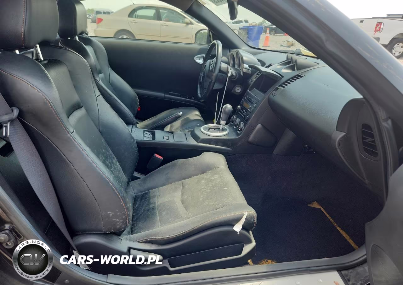2005 Nissan 350Z Base VIN:JN1AZ34D15M606404 - 10