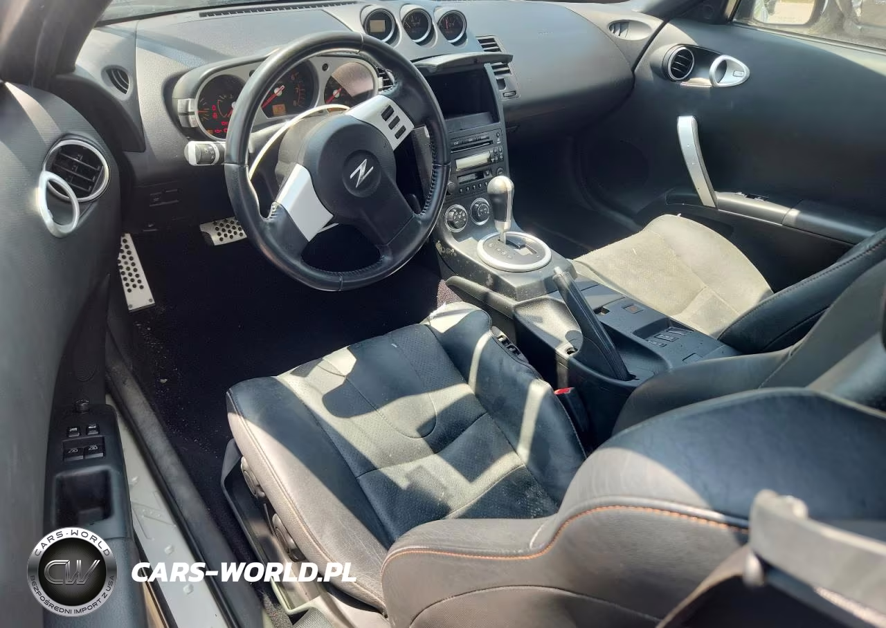 2005 Nissan 350Z Base VIN:JN1AZ34D15M606404 - 8