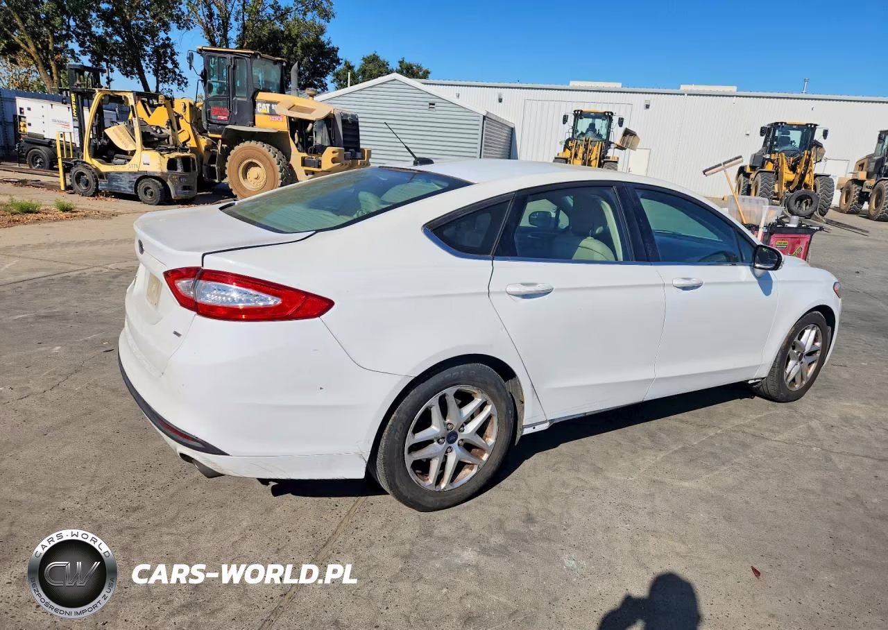 2015 Ford Fusion Se VIN:3FA6P0H70FR143827 - 3