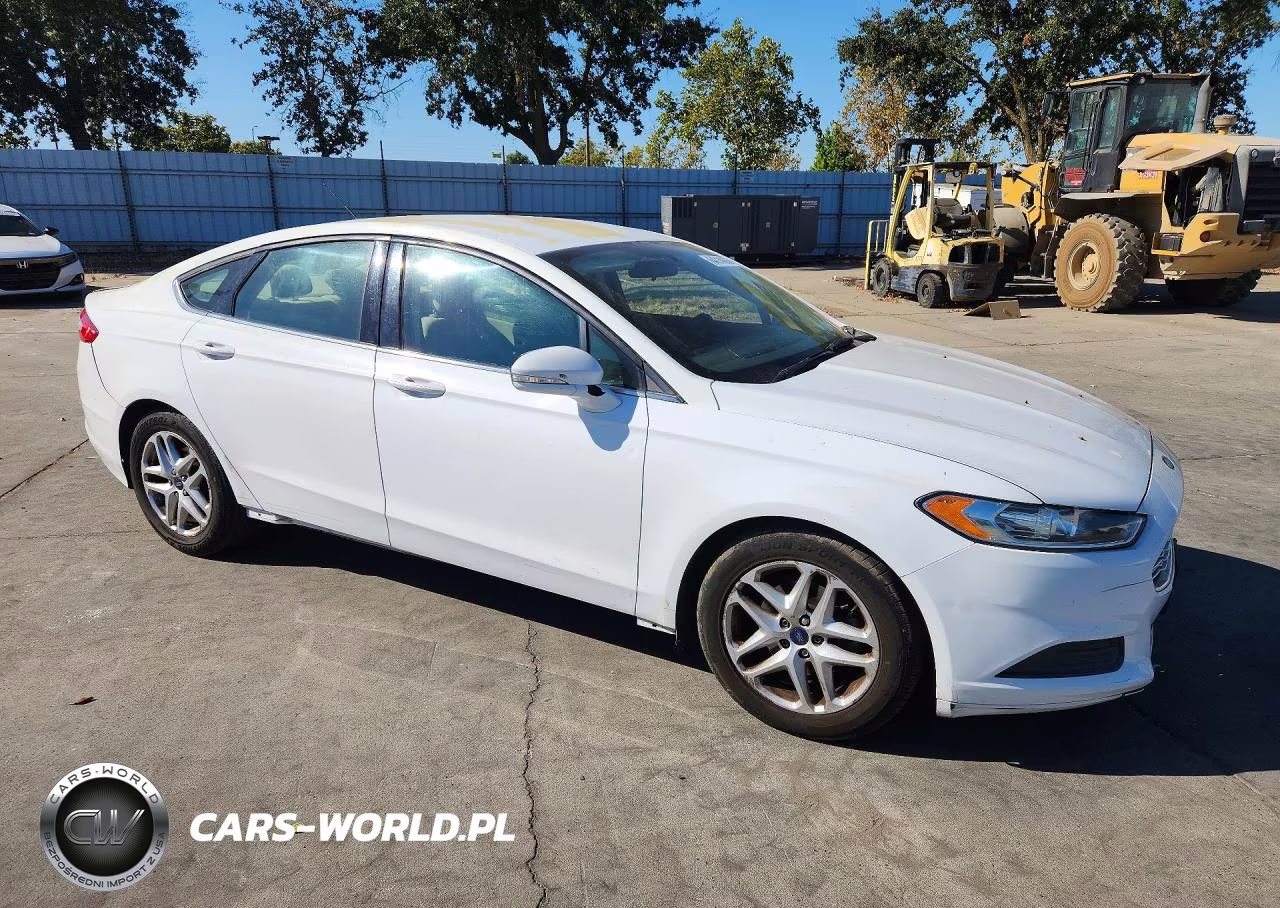 2015 Ford Fusion Se VIN:3FA6P0H70FR143827 - 4