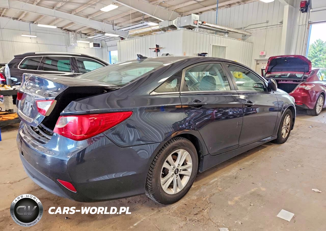 2014 Hyundai Sonata Gls VIN:5NPEB4AC9EH942767 - 3
