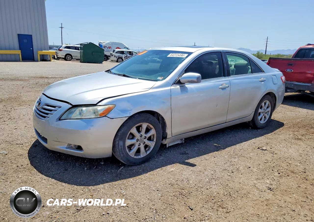 2009 Toyota Camry Le – zdjęcie 1 z 12