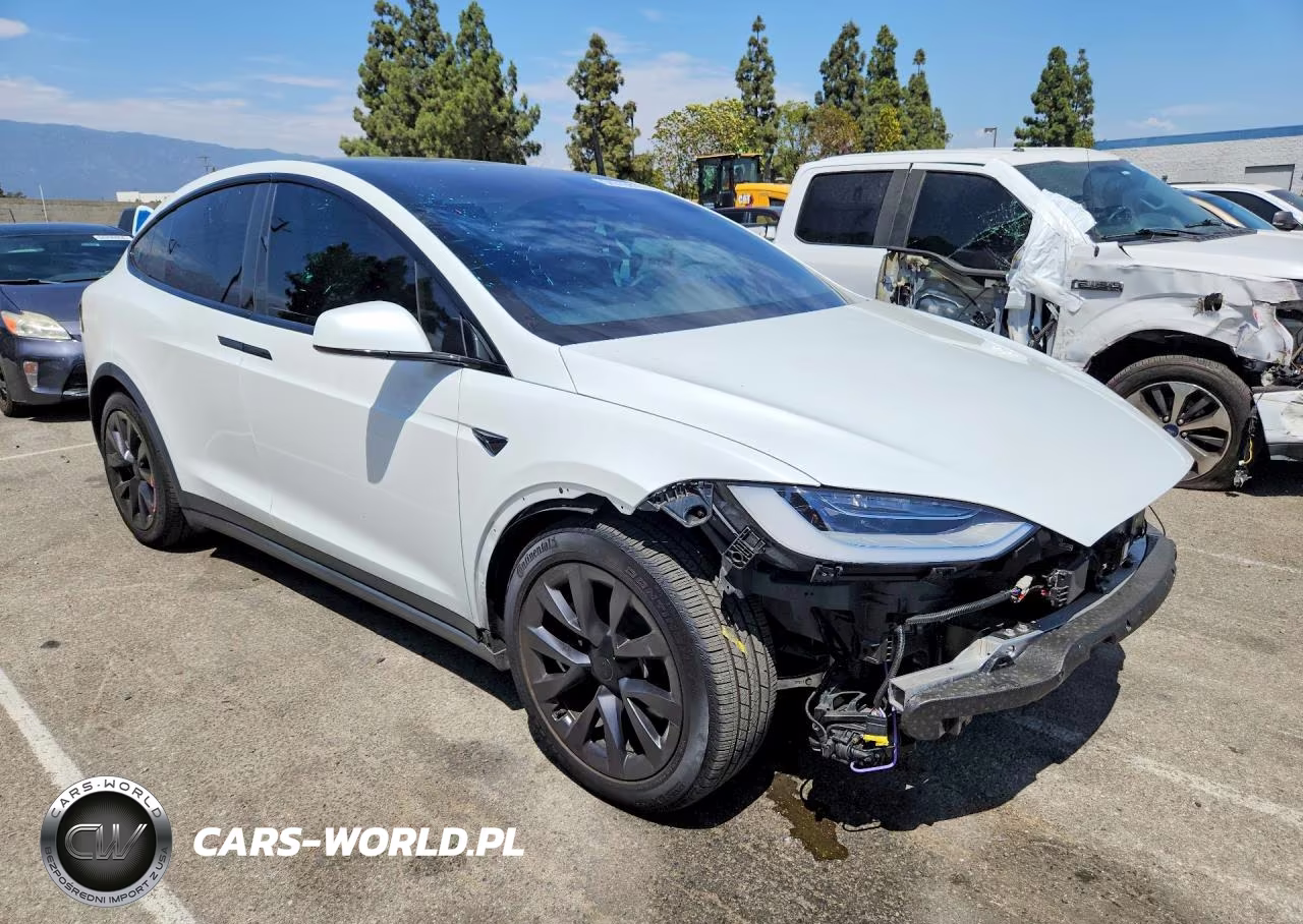 2023 Tesla Model X VIN:7SAXCBE55PF389271 - 4
