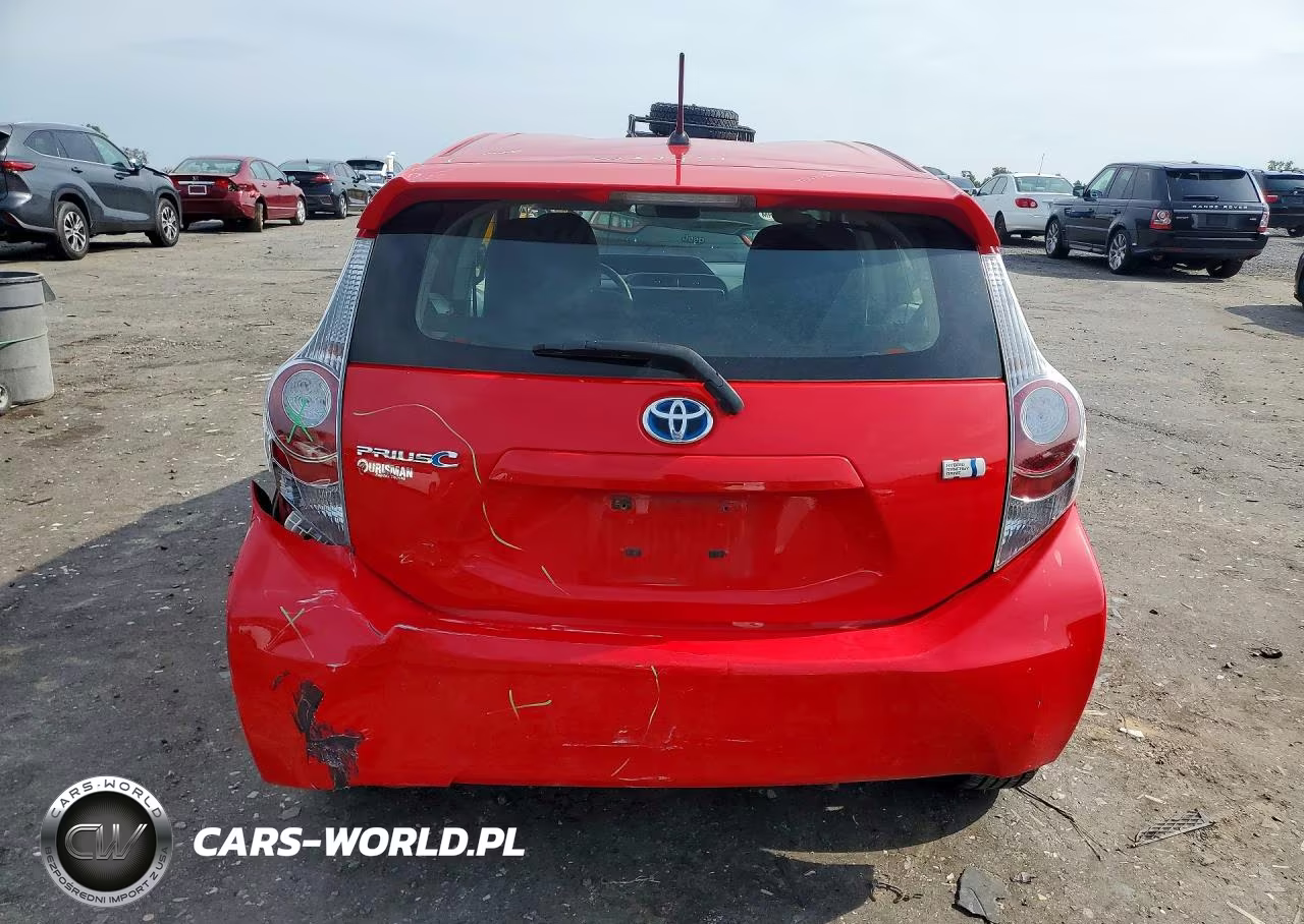 2014 Toyota Prius C Two VIN:JTDKDTB31E1077273 - 6