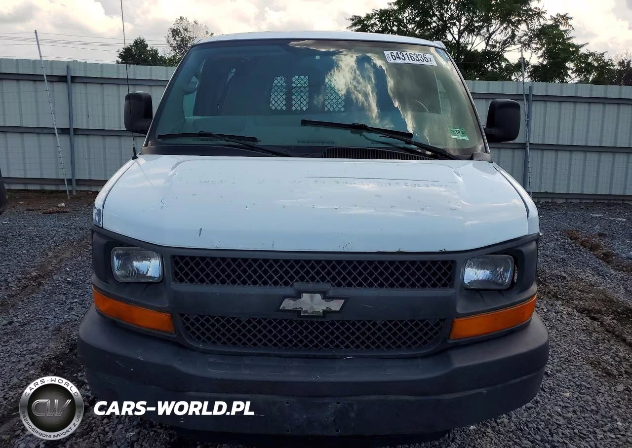 2009 Chevrolet Express G2500 VIN:1GCGG25C591102684 - 5