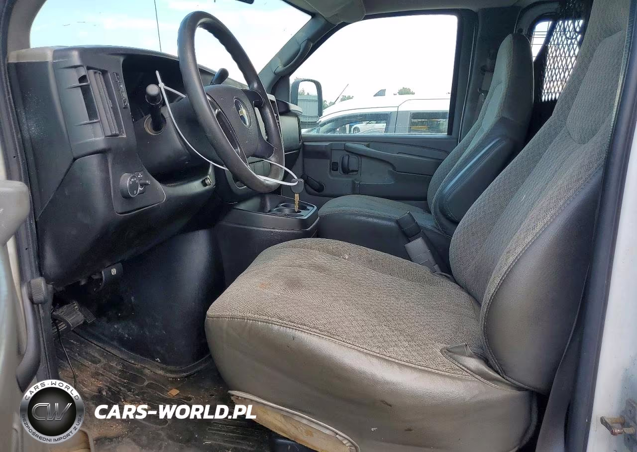 2009 Chevrolet Express G2500 VIN:1GCGG25C591102684 - 7
