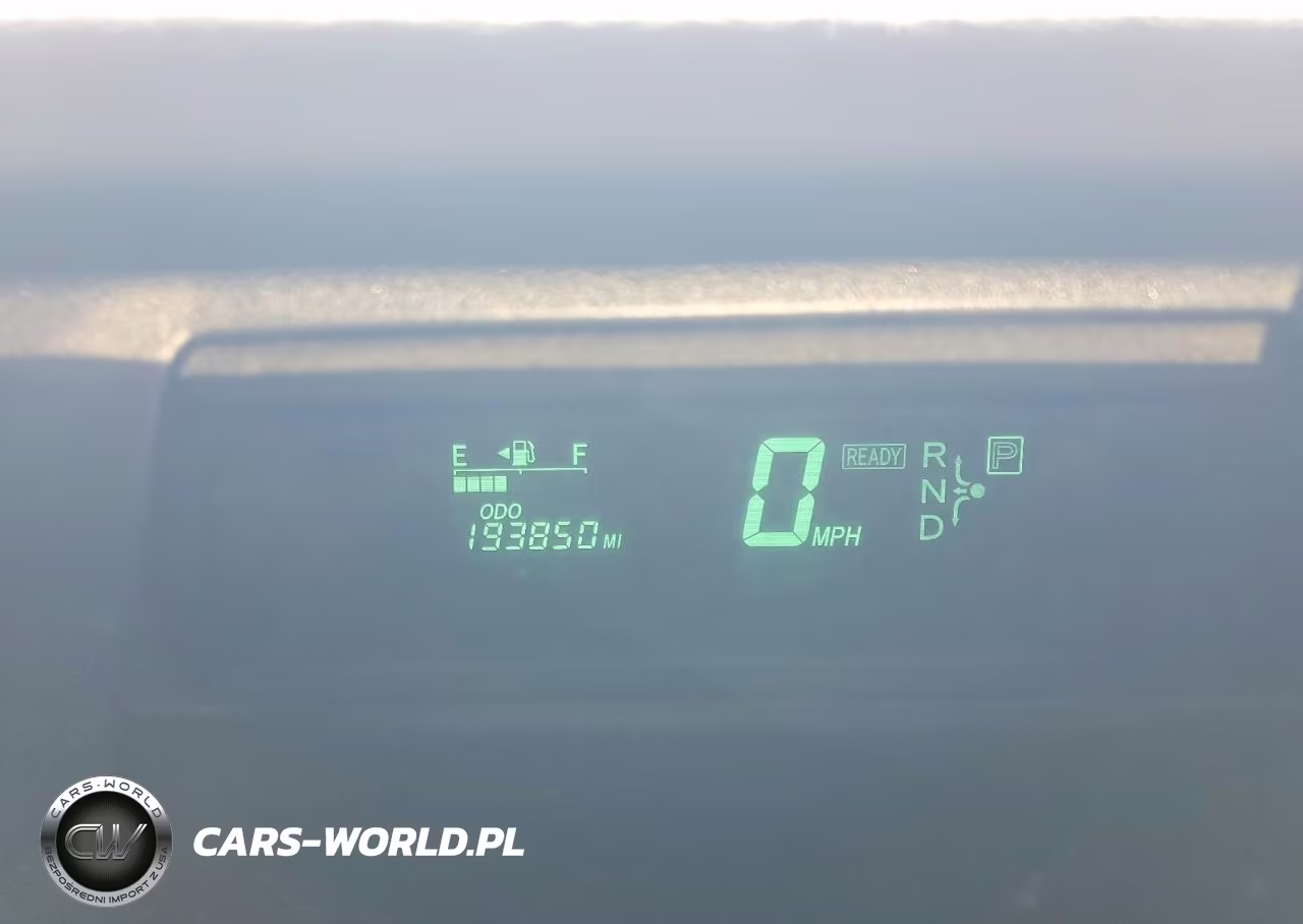 2004 Toyota Prius Base VIN:JTDKB20U540030778 - 9