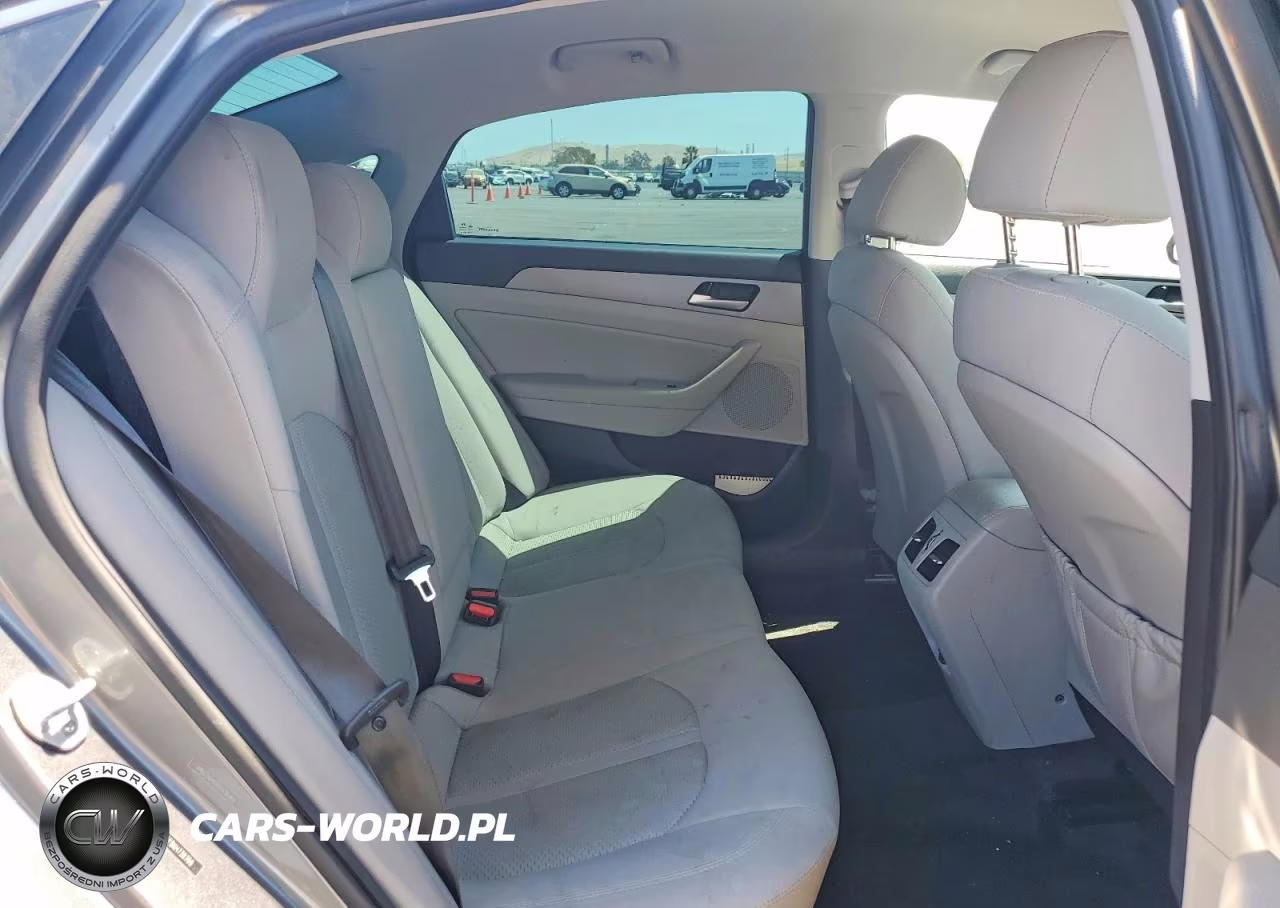 2019 Hyundai Sonata Sel VIN:5NPE34AF9KH736769 - 10