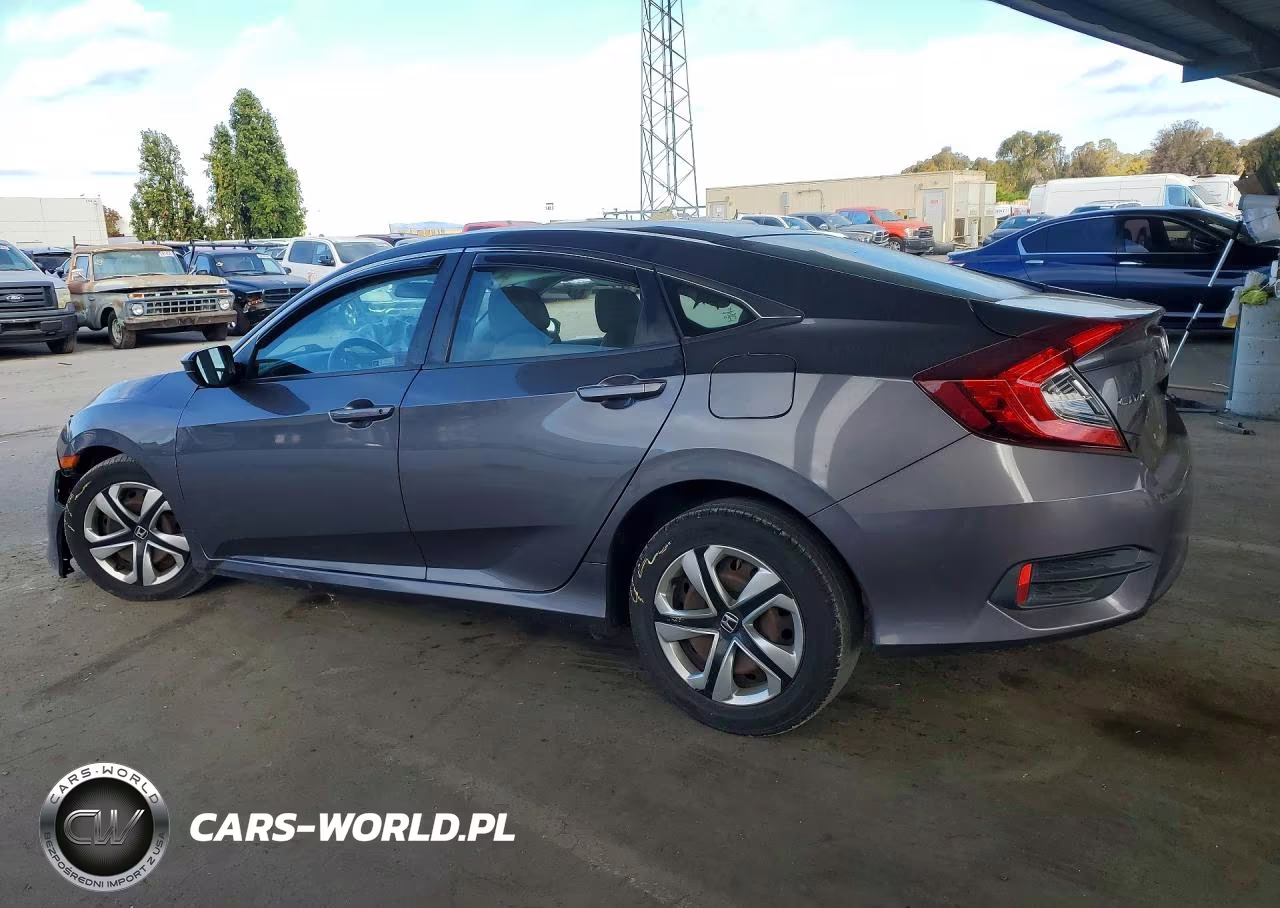 2018 Honda Civic Lx VIN:2HGFC2F56JH588310 - 2