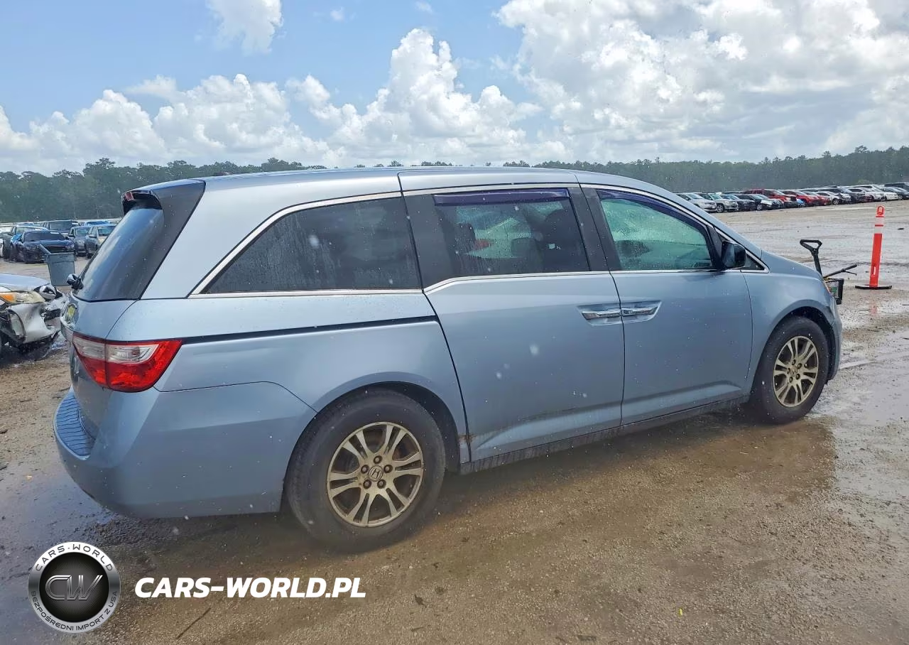 2013 Honda Odyssey Exl VIN:5FNRL5H64DB002667 - 3