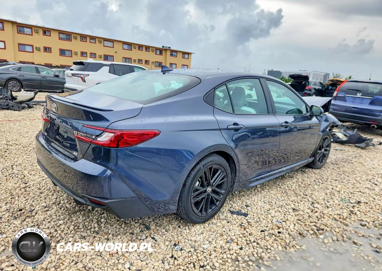 2026 Toyota Camry Se VIN:4T1DAACK8TU691059 - 3