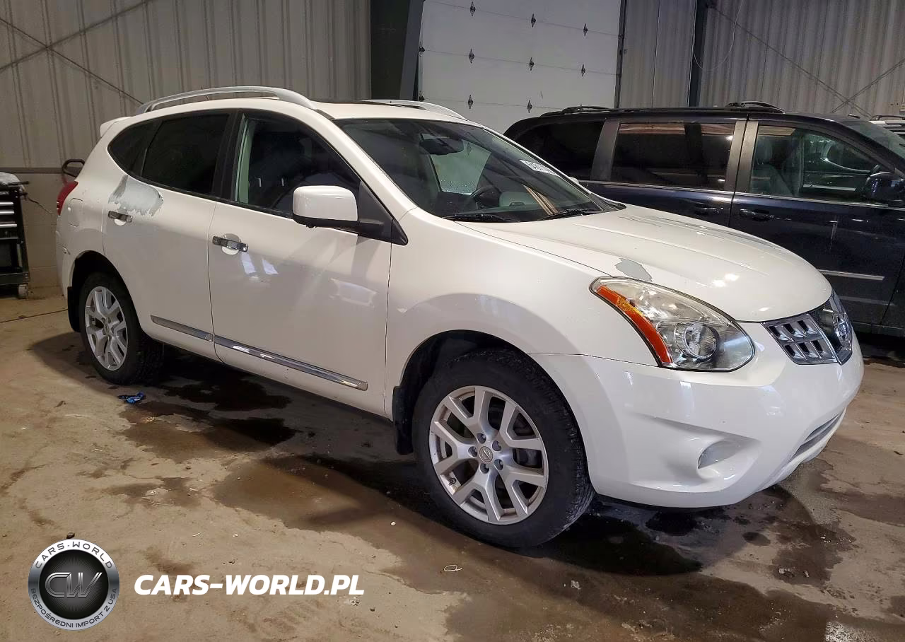 2013 Nissan Rogue S VIN:JN8AS5MV5DW654422 - 4