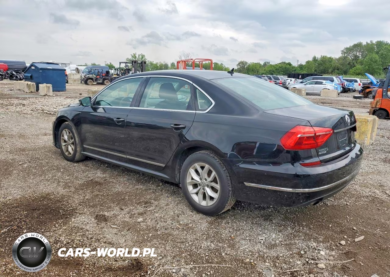 2016 Volkswagen Passat S VIN:1VWAS7A33GC030633 - 2